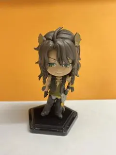 ツイステ　レオナ　フィギュア