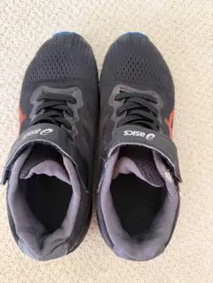 ASICS キッズスニーカー ブラック/オレンジ