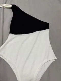 エイミーイストワール バイカラーボディスーツ ワンショルダー