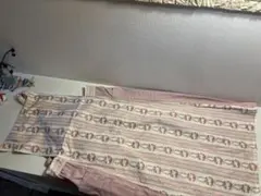 花柄プリントのエプロン