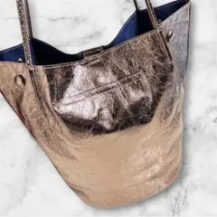 カシュカシュ クラッシュメタリック肩入れバケツトートバッグ DSV ダルシルバー