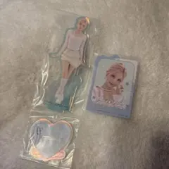 【IVE】 ガウル アクリルスタンドA賞&D賞ステッカーセット
