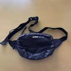 XLARGE ブラック ボディバッグ メッシュポケット付き　ミニサイズ