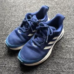 adidasスニーカー21センチ