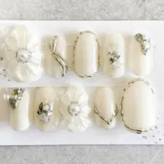 Ｎｏ．34 ネイルチップ ブライダル　 ホワイトネイル ぷっくりフラワー　結婚式