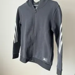 adidas キッズ パーカー ブラック 150