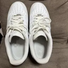 NIKE AIR FORCE 1 ホワイト スニーカー