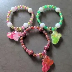 キッズ　ブレスレット　ねこチャーム