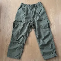 HUF カーゴパンツ オリーブ色のサムネイル