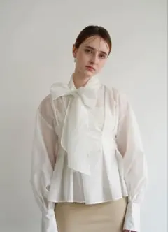 美品 UNITED ARROWS TOKYO オーガンジーリボンボウタイブラウス - メルカリ