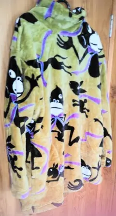 肌触りいい✿オレボレブラ　オリーブグリーン地動物柄フリースルームウェア