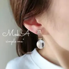 ♡ラスト1点♡スクエアプレート×まあるいアクリルビーズ◯⚪︎。イヤリング✨