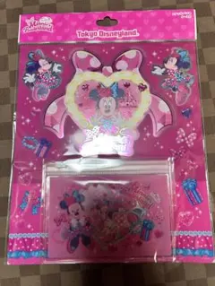 ディズニー　パルパルーザ　ミニーのファンダーランド　ステッカー１９枚ケース付き