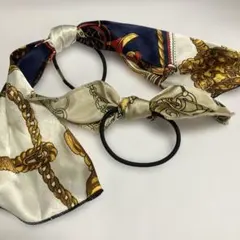 サテン生地 チェーン柄 ヘアゴム