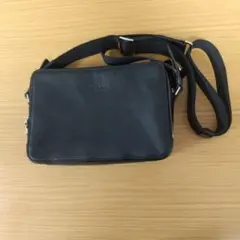 フジタカ 黒 レザー ショルダーバッグ