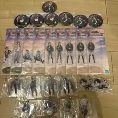 一番くじ　進撃の巨人　E賞コンプ　F賞　G賞　まとめ売り　アクスタチャーム缶バ