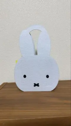 Item thumbnail for item 29f912e5-f37e-43cc-9807-31f93f81cfc8