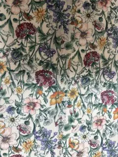 リバティ縦長はぎれレイチェルメドゥ