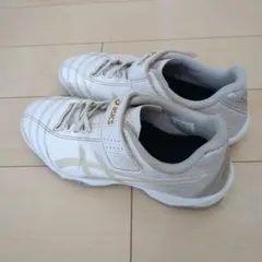 ASICS サッカーシューズ　20cm