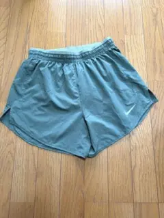 NIKE ランニングパンツ　背面ファスナーポケット付き