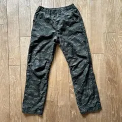 UNIQLO キッズ 130cm カモフラージュパンツ M