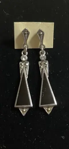 SALE！ユニークデザイン ピアス(両耳用)