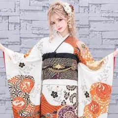 正絹振袖 駒刺繍 紋意匠 金彩 振袖セット 振袖フルセット オフホワイト 101