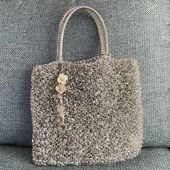 アンテプリマ　シルバー ワイヤーバッグ　チャーム付き