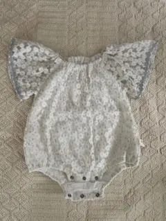 フラワー刺繍ホワイトベビードレス