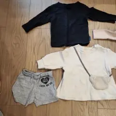 Hello Kitty 長袖Tシャツとショートパンツセット 80