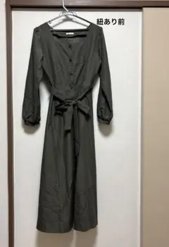 オリーブ色ボタン付きロングワンピース　アース