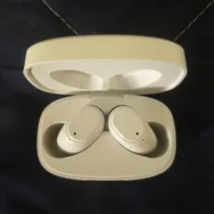 ダイソー TWS G273 ワイヤレスイヤホン ホワイト色
