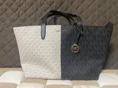 MICHAEL KORS バイカラー トートバッグ MKロゴのサムネイル