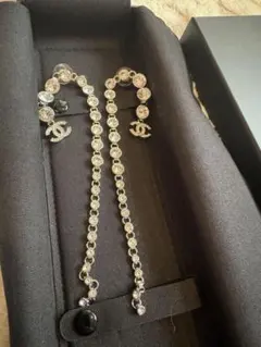 アキラ様専用新品同様！シャネル ココマークラインストーンドロップピアスレディース