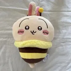 ちいかわ　ハチさんBIGぬいぐるみ　うさぎ