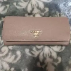 PRADAサフィアーノ ベージュ系 長財布