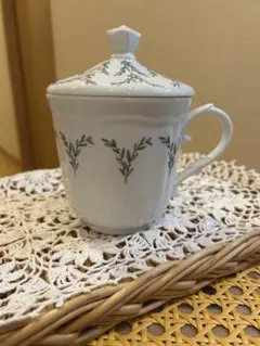 お花のクリームポット【ポ・ア・クレム】ポーセレン白磁器 /フランスアンティーク お花のクリームポット【ポ・ア・クレム】ポーセレン白磁器 /フランス