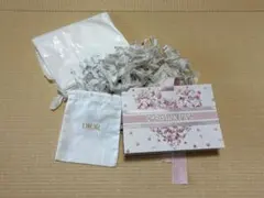 DIOR ショッパー 2026 ギフトラッピング　花柄ショップ袋　梱包材