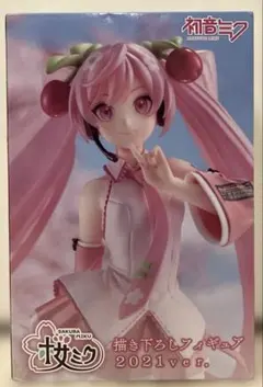 初音ミク　描き下ろしフィギュア　2021ver. 桜ミク
