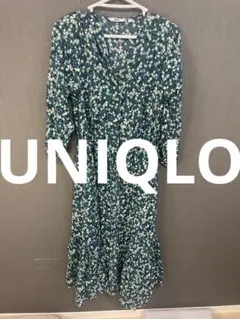 UNIQLO プリントVネックフレアワンピース7分袖・標準丈　ユニクロ