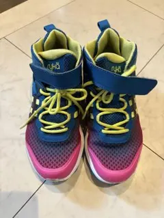 Item thumbnail for item 1c5f5efb-2b50-4122-bc39-faa5422b7c5f