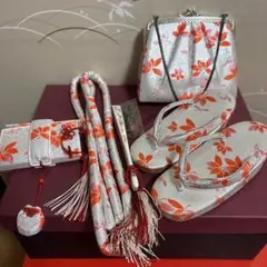 七五三　シルバー×朱色　花柄　草履バック小物セット