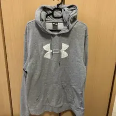 Under Armour グレー フード付きパーカー