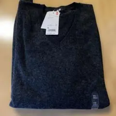 ユニクロ　カシミヤVネックセーター