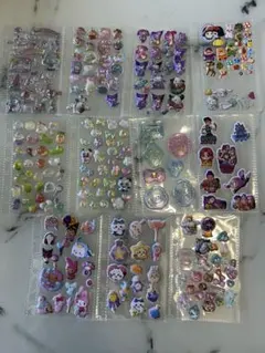 マ*ン様 シール帳完成品サンリオうるちゅるボンドロちいかわ