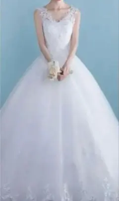 ホワイト Aライン ウェディングドレス