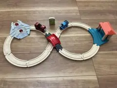 トーマスとバーティの木製レールセット