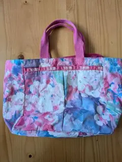 Item thumbnail for item 150a75c7-e4b3-42f7-8e0c-dc014edf2686