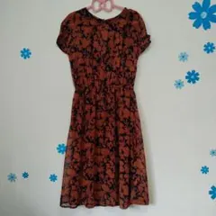 最終価格　未使用　ワンピース　ブラウン　ネイビー　　草木　花柄　Мサイズ