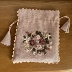 花の刺繍 ピンク 巾着袋